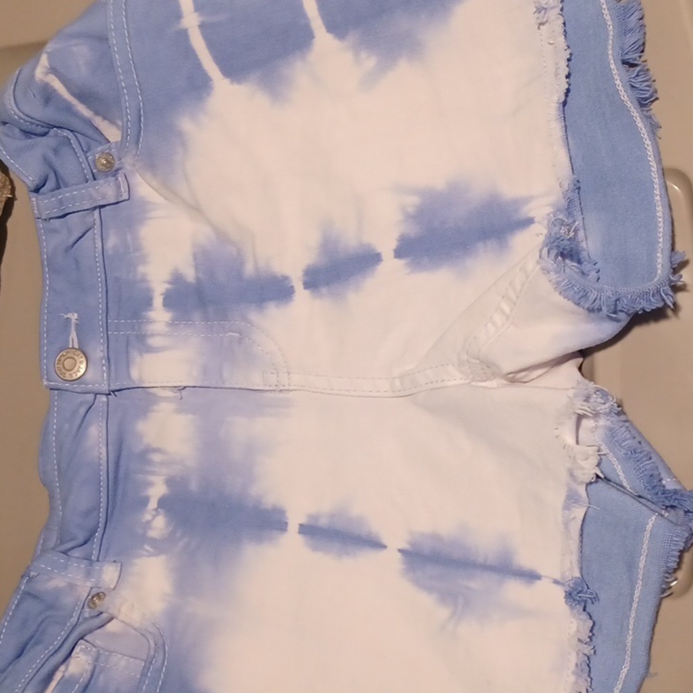 EUC Purple Short (Size 14/16)